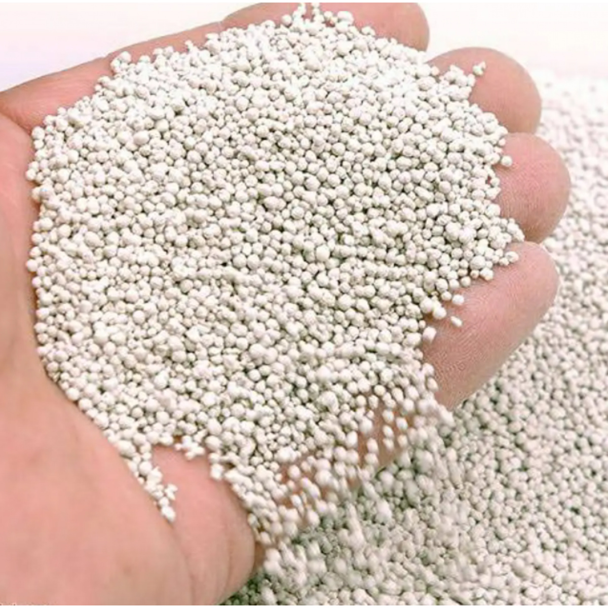 Sanko 自然固化消臭廁所砂 900cc 天然礦物造